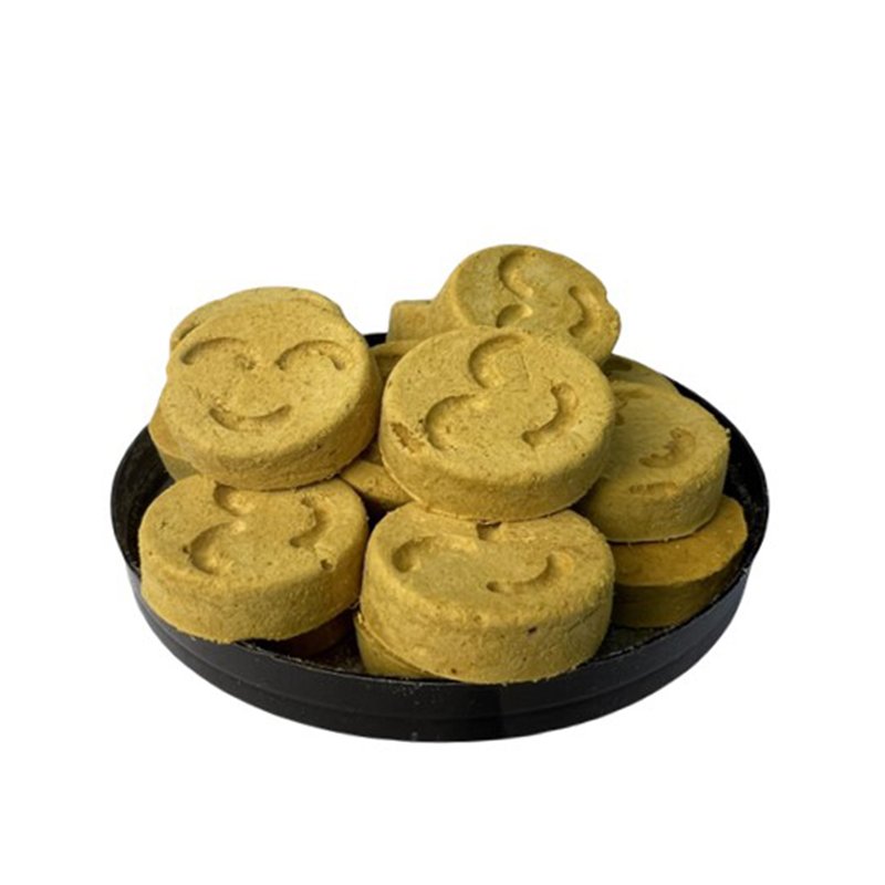 smiley face cat grass pattie