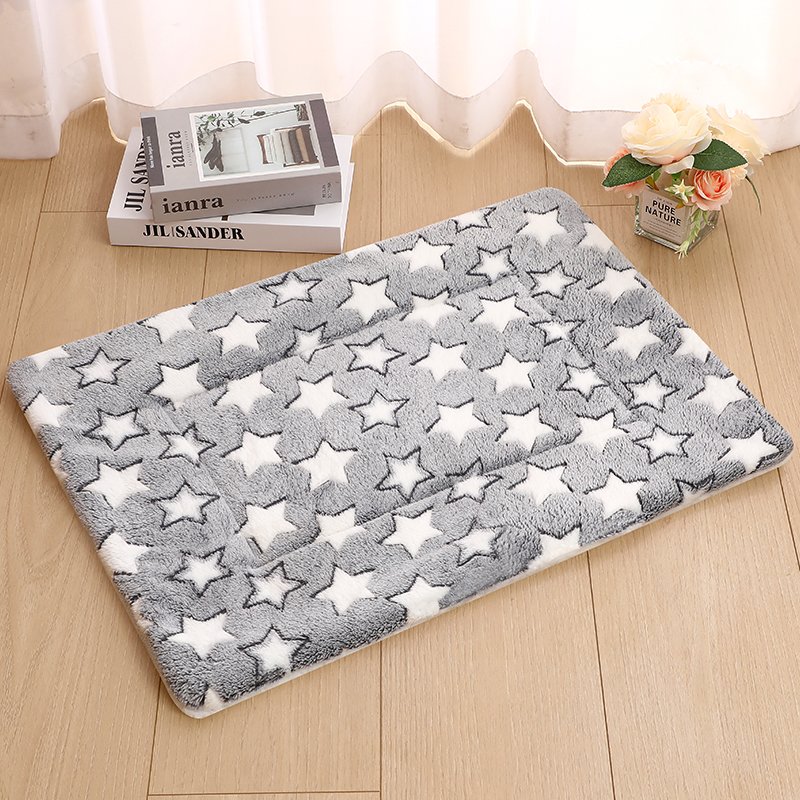 star pattern plush pet mat